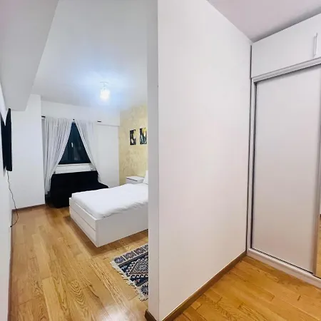 Upground Pipera View I Roa I 2 Br * 布加勒斯特